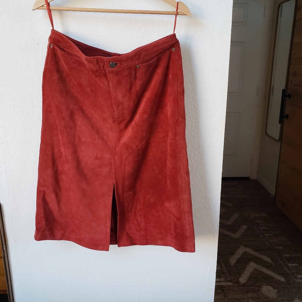 Gap  Elegant Red Suede Womens Skirt Size 10